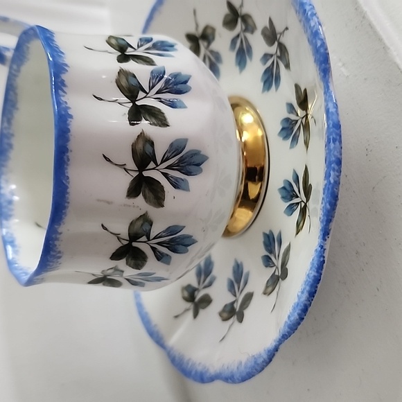 Vintage ROSINA Bone China, Made in England Cup and Saucer - Picture 5 of 7